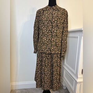 Vintage 80’s 2-Piece green silk blouse/skirt set Anne Hall for Neiman Marcus 4/6